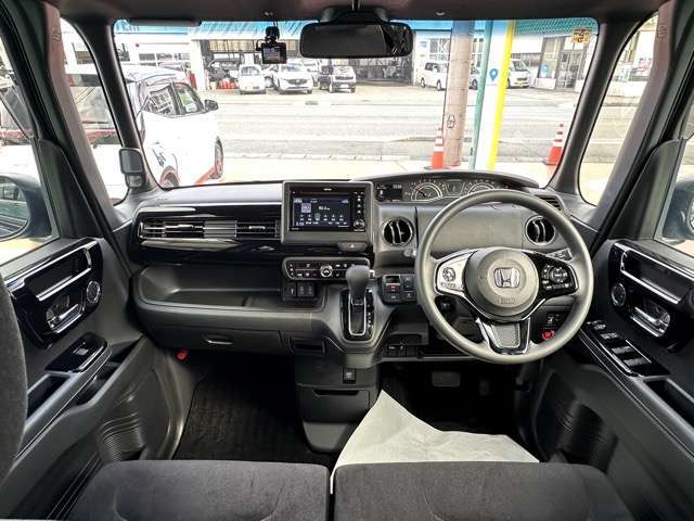 ★登録済未使用車につきましては、傷、凹み等一切ございませんので、新車と同様ですのでご安心ください！もしダメージがある場合は契約前に責任をもってしっかりとお伝えします！※試乗車や中古車は確認を要します！