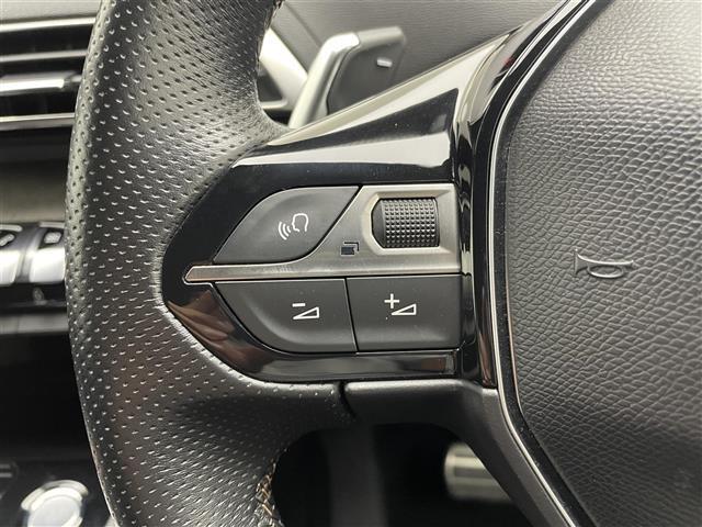 【運転席操作部】快適なドライブを楽しむための機能が装備されています！運転席から触れるので、使いやすいです！除菌プランいれていただくと、さらに清潔で安心していただけます！