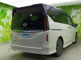 全国に店舗を展開しているのでどこでもお取り寄せが可能です！この車が気になるけど遠方だから・・・と諦める必要はありません！※別途陸送費が必要です。