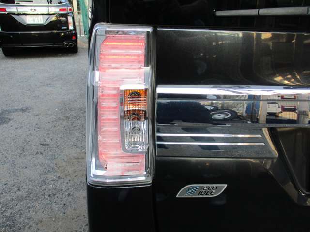 LED テールランプ