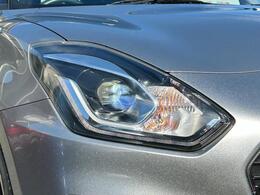 【LEDヘッドランプ】明るいライトで視界良好！夜のドライブも楽しめますね♪オートライトシステム＆ハイビームアシスト装備で便利！！