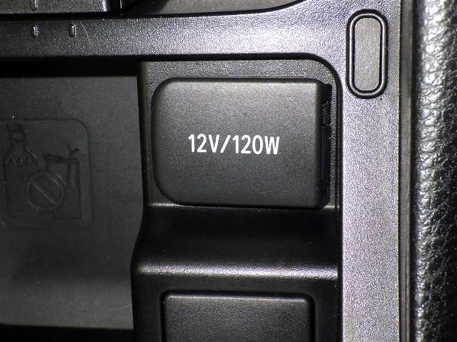 自動車保険の御加入も当店で！土日祝も営業しておりますので、万が一の事故対応もお任せください。