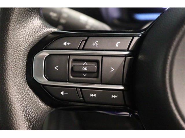 運転しながら操作が出来る画期的装備！これ便利です