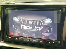 【純正9型ナビ】人気の純正ナビを装備。オーディオ機能も充実しており、Bluetooth接続すればお持ちのスマホやMP3プレイヤーの音楽を再生可能！毎日の運転がさらに楽しくなります！！