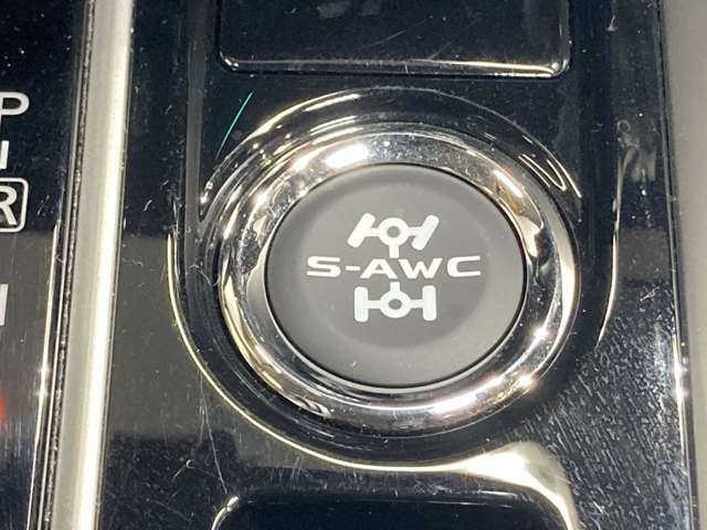 電子制御4WDの切り替えスイッチ