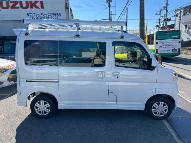 当店限定車！ホワイトSPL各部ホワイトアウトしましたルーフキャリアシートカバー別途追加オプションです両側DSドアLEDHライトPスタート電格納ウインカードアミラーアダプティブCコントロールBカメラCセンサ他多数