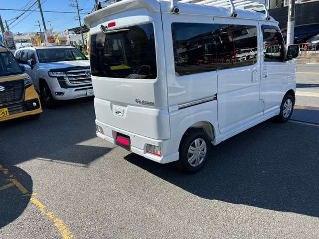 当店限定車！ホワイトSPL各部ホワイトアウトしましたルーフキャリアシートカバー別途追加オプションです両側DSドアLEDHライトPスタート電格納ウインカードアミラーアダプティブCコントロールBカメラCセンサ他多数