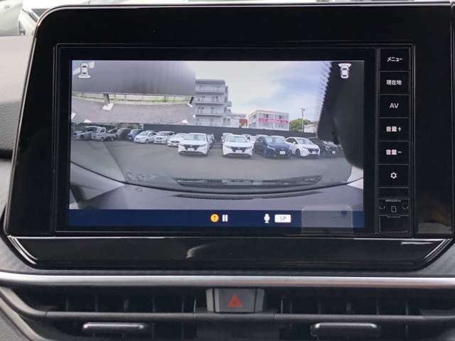 【日産純正　後方カメラ付きドライブレコーダー装着車】　映像/音声の記録はもちろん、映像再生時に走行軌跡や車速のわかるGPS搭載。事故時の客観的な検証に役立ちます。