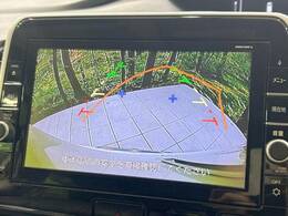 【バックカメラ】駐車時に後方がリアルタイム映像で確認できます。大型商業施設や立体駐車場での駐車時や、夜間のバック時に大活躍！運転スキルに関わらず、今や必須となった装備のひとつです！