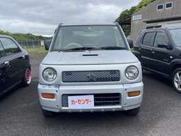経験豊富なスタッフが厳選したお車のみをお取り扱いしております。ご購入後のアフターサービスも安心してお任せください。