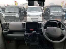 ☆弊社の整備工場には国家資格を持った整備士が多数在籍しております。また、軽自動車だけでなく普通車や外車の整備も実施しておりますのでご購入いただいたお車だけでなくご家族のお車の整備もお任せください☆