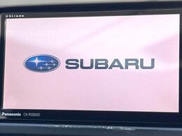 【純正ナビ】人気の純正ナビを装備しております。ナビの使いやすさはもちろん、オーディオ機能も充実！キャンプや旅行はもちろん、通勤や買い物など普段のドライブも楽しくなるはず♪