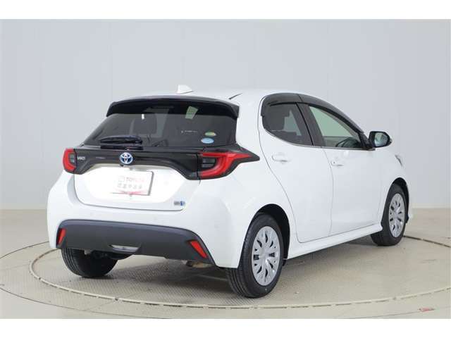 ハイブリッド車に安心をセット　【中古車ハイブリッド保証】　新車登録日より10年間またはU-Car納車日より3年間のいずれか長い方で、【ハイブリッドシステム機構】を保証します！安心！