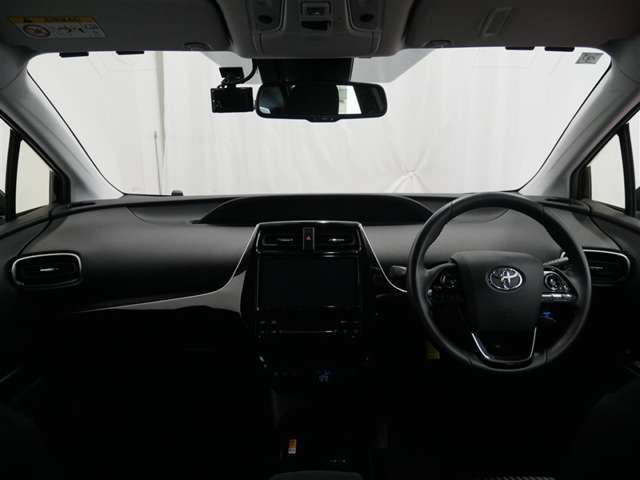 見通しのよいすっきりとした視界で、誰でも運転しやすいです。運転のしやすさは疲れにくさにも繋がりますよ♪