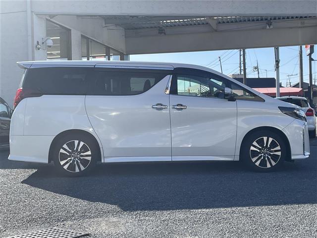 みなさまのお車選びのお手伝いをさせてください！スタッフ一同心よりご来店、お問い合わせをお待ちしております！