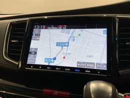 アップルカープレイ対応。ギャザズナビ搭載です。知らない道も安心ですね！