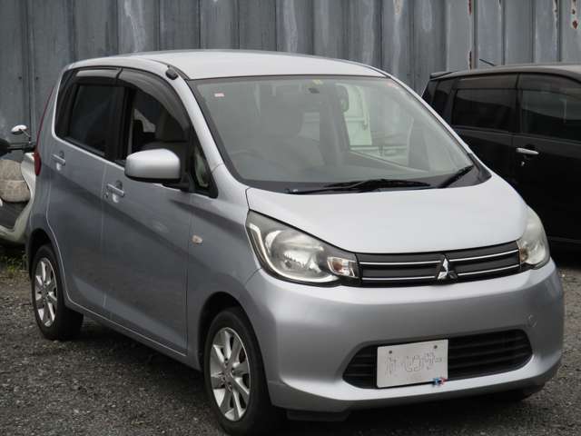 お急ぎの方、ご安心ください。無料の代車ございます。