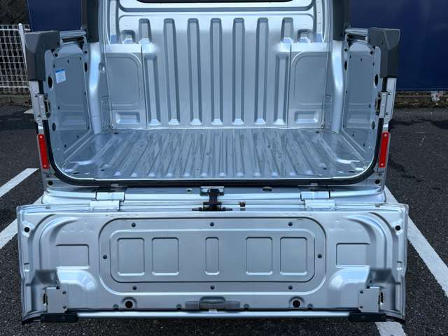 掲載車両以外にも対応可能です。ご希望のボディーカラー、グレード、装備やオプションをお聞かせ下さいませ。