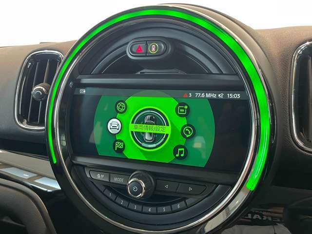 ご遠方の場合でも、下取り車両の金額を概算でお出しすることは可能でございます。車検証をお手元に、走行距離をご確認の上お問い合わせくださいませ。