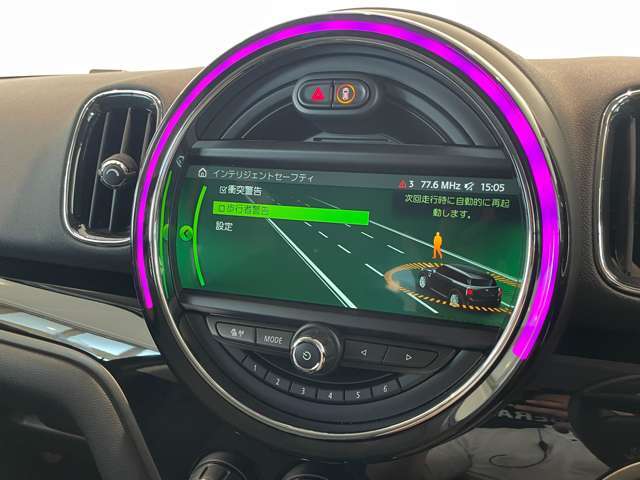 ご遠方の場合でも、下取り車両の金額を概算でお出しすることは可能でございます。車検証をお手元に、走行距離をご確認の上お問い合わせくださいませ。