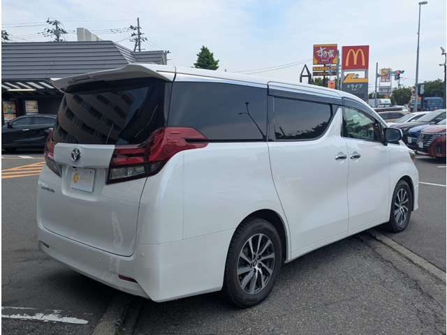 新潟に欲しい車がなくても・・・自社独自のネットワークでお気に入りの1台をお探しします☆展示場にてお気に入りを見つけられなかった場合でも当グループ在庫を一緒に探しましょう