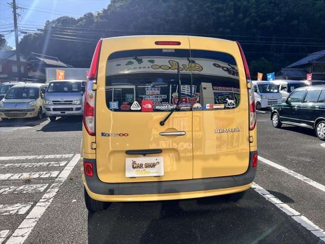 ご契約時は内金をお預かりさせていただきます。また必要書類をご返送いただくタイミングで残金をご精算下さるようお願いしています。納車店舗はお客様のご都合に合わせられます。