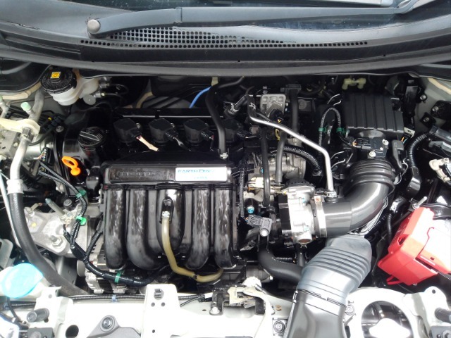 L13B型　1.3L　直列4気筒DOHC　i-VTECエンジン搭載です。