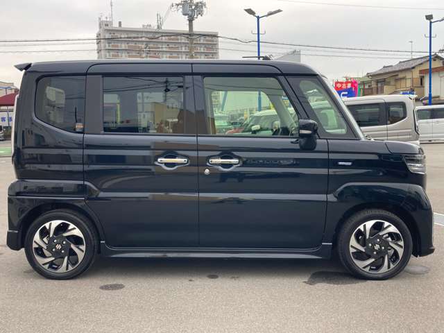 当店中古車は比較的状態の良い車を厳選しております。