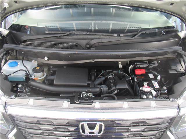 弊社は車検のコバックも提携しており、月々の車検台数300台の実績もありますので、納車後のアフターケアーもご安心ください。