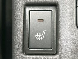 【シートヒーター】寒い日に重宝するシートヒーター！エアコンより早く温まってくれるので寒がりの人も安心ですね♪エアコンの温風は乾燥するから苦手、という方にもをおすすめです。