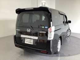 Honda認定中古車 U-Selectは3つの安心をお約束します。　1　Hondaのプロが整備した安心。 2　第三者機関がチェックした安心。　3　購入後もHondaが保証する安心。