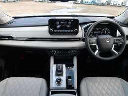 本革　純正スマートフォン連携ナビ　全方位カメラ　BOSEプレミアムサウンドスピーカー　駆動用バッテリー容量残95％　ワンオーナー　100VAC電源1500W給電　ヒートポンプ式AC　パワーゲート