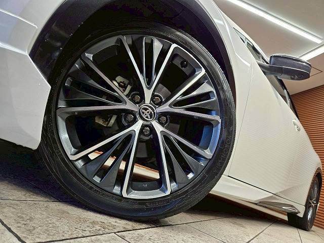 【純正19インチアルミホイール】装着です！社外AWやスタッドレス等もご相談下さい。