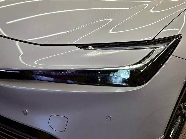 【LEDヘッドライト】です。現在主流のヘッドライトで明るいので視認性が良く安全です。明るさとかっこよさをお楽しみください