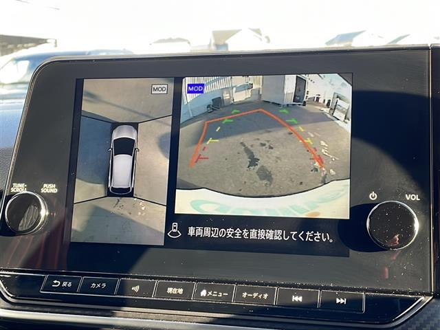 【全方位カメラ】上から見下ろしたように駐車が可能です。安心して縦列駐車も可能です♪