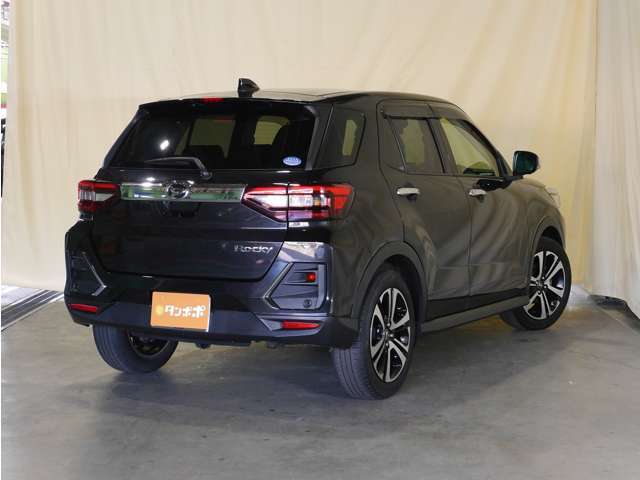 ■お支払いは現金をはじめ最長120回まで（中古車は96回まで）のオートローン、自由設計型の残価据置きローン、法人様だけでなく個人様も契約可能なオートリース（満了後は買い上げ可能）もご提案。