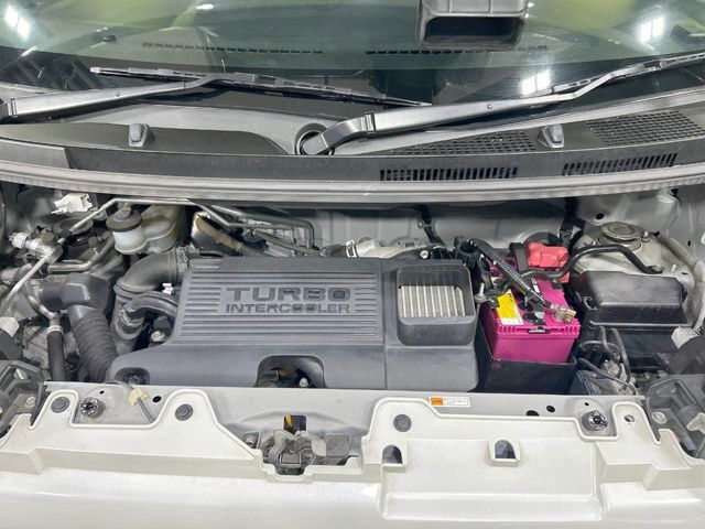 親切・丁寧な専門メカニックスタッフが応対！・車検・点検整備・事故等の修理などアフターサービスも安心。お車のカスタマイズもネクステージのサービススタッフまでご相談ください！