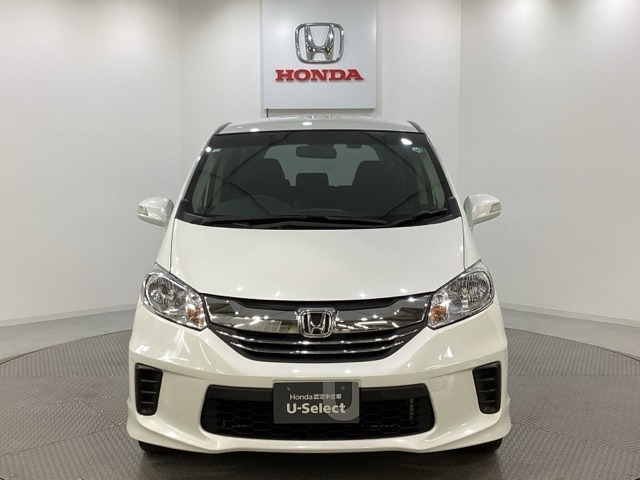 【Honda認定中古車 U-Select】　エンジン、オーディオやカーナビ(社外品は除く）に至るまで保証をお付け致します。全国のホンダディーラーで保証と整備が受けられます。