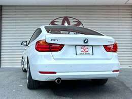 ◆人気カラー◆　　定番のホワイトカラーは老若男女問わずオススメです☆