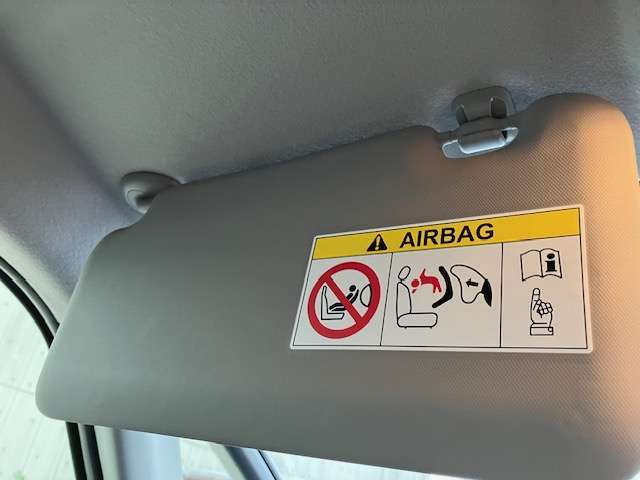 助手席側のサンバイザーの画像です