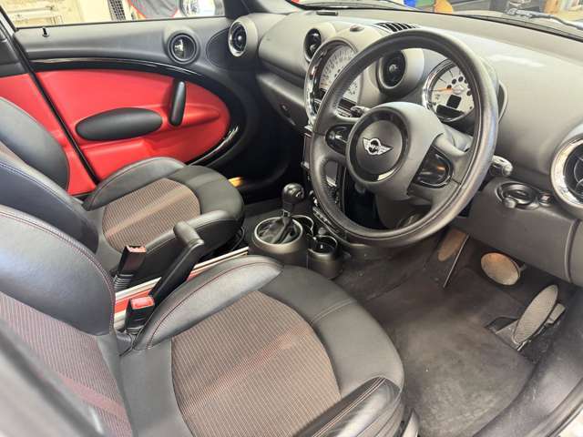 オプションハーフレザーシート/ナビ/Bluetooth/バックカメラ/ETC/ブラックルーフライニング/前後ドライブレコーダー