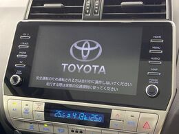 【メーカー純正ナビ】インテリアに溶け込むスタイリッシュな「専用設計」メーカーナビを装備♪視認性や操作性など基本性能にも優れ、より上質なカーライフをお楽しみいただけます。