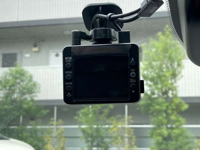 （※ユピテル製後方撮影用カメラ付きドライブレコーダー装着車)