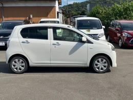 現車を見に来れないお客様には、車両状態の詳しい情報をお電話・メールにてご連絡致しております。スマートフォン、パソコンがあればリアルタイムでの対面にて映像で確認対応できます！