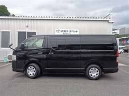 ロングラン保証1年付きです。保証距離は走行距離無制限となっております（プラスでの延長保証もございますがその場合は有料となっております。詳しくはスタッフまでお尋ねください。）