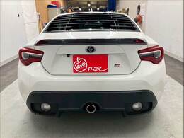 スタッフ数名がキーパーコーテイングの資格を持ってます♪お車をピカピカにしたい方はぜひ♪
