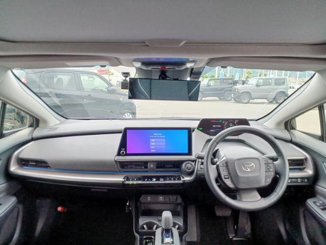 「この車の写真をもっと見たい」「状態が気になる」「この装備はついている？」どんな小さな疑問でもお気軽にお問い合わせください！