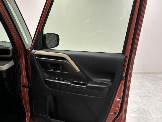 届出済未使用車とは、登録済みでなおかつ使用していない車のことを指します！ナンバー登録はしてあるものの、実際には使用されず保管しているケースが多く、必要最低限の走行しかしていないお車です♪