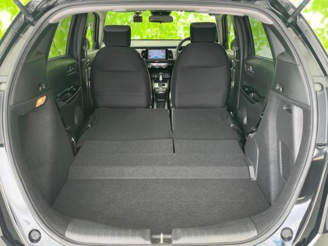 WECARS（ウィーカーズ）は全国250店舗展開！お客様が安心してカーライフをお楽しみいただけるよう社員一同心を込めてサポートいたします。