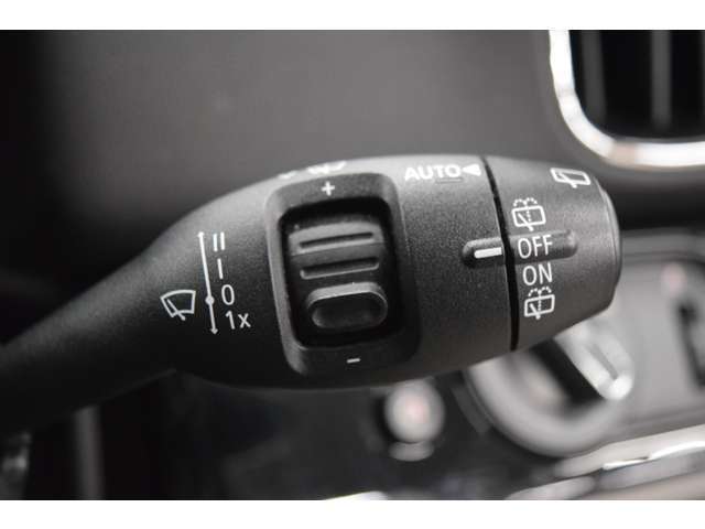 レインセンサー装備しておりますので雨量によって動きます！